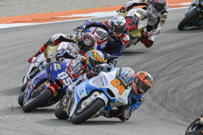 Van den Goorbergh net naast de punten in laatste Grand Prix van 2025 in Valencia