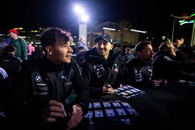 BMW M Team WRT Daytona 24hrs Sheldon vander Linde