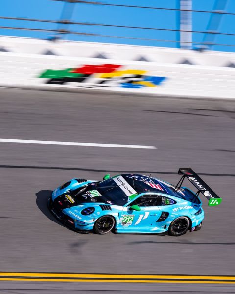 Rolex 24 At Daytona Roar Before The Rolex 24 Morris Schuring Porsche 911 GT3 R Manthey 1st Phorm Foto 2