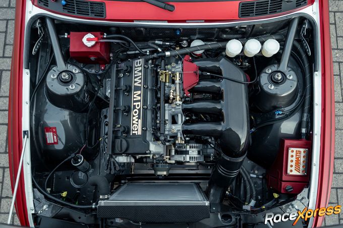 BMW M3 E30 van Jos Verstappen vanuit alle hoeken