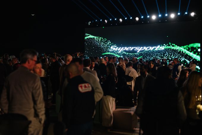 Bentley Supersports introductie Dubai Foto 9