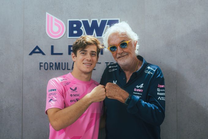 Franco Colapinto met Flavio Briatore Alpine F1