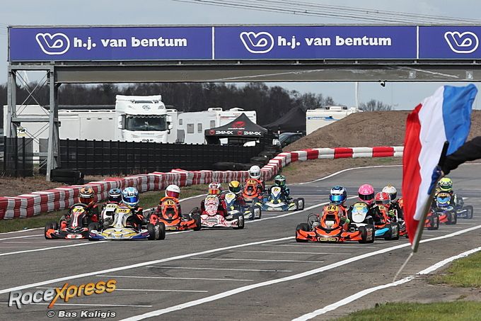 Karttalent Leo Klok wint met vijftien seconden voorsprong bij NXT GP in Emmen